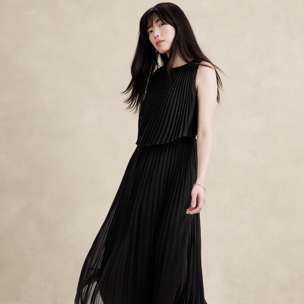 Banana Republic Black Pleated Chiffon Maxi Dress Size 14